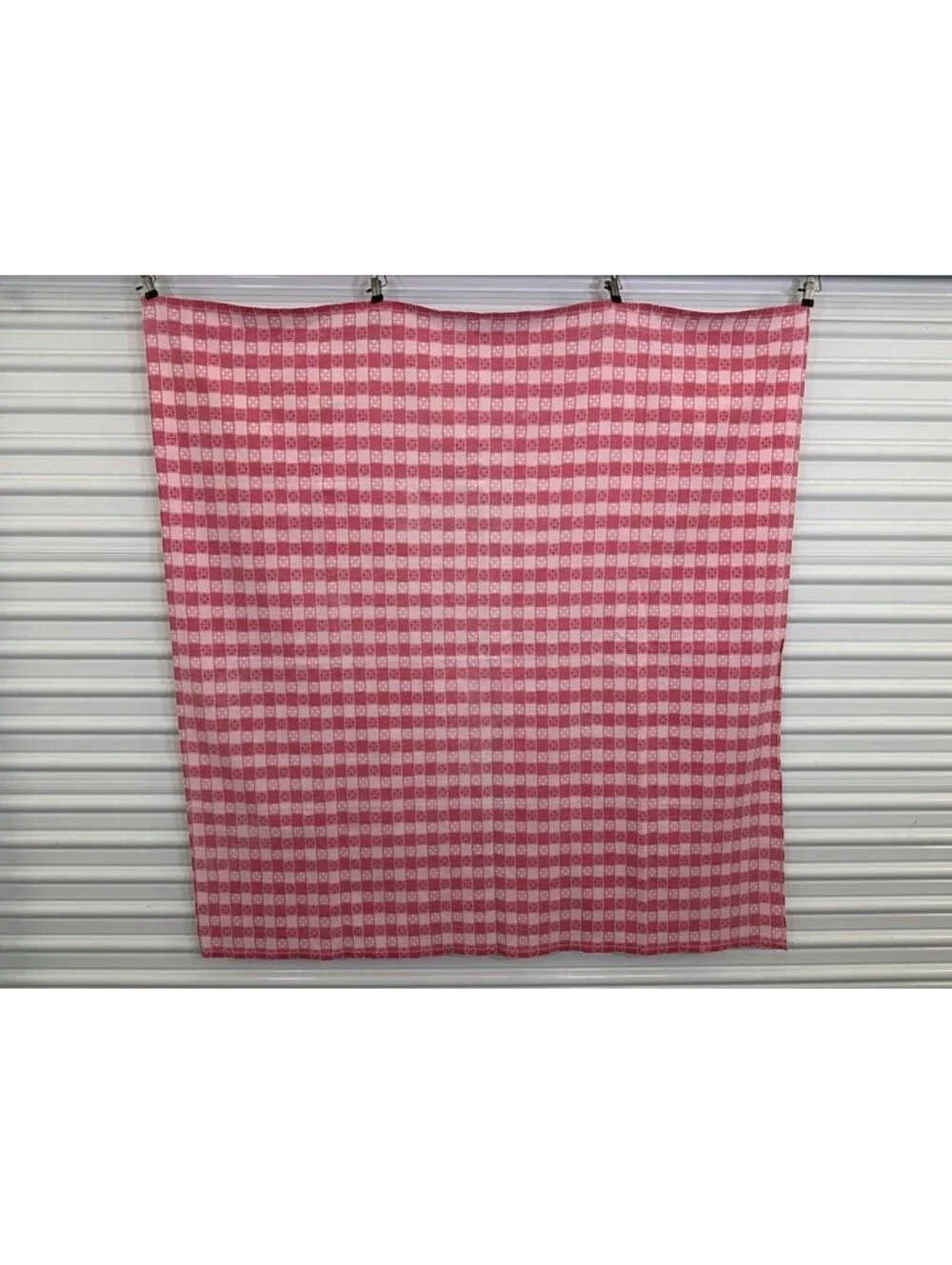 4 Vintage Commercial Use Tablecloths Red White Flower Leaves